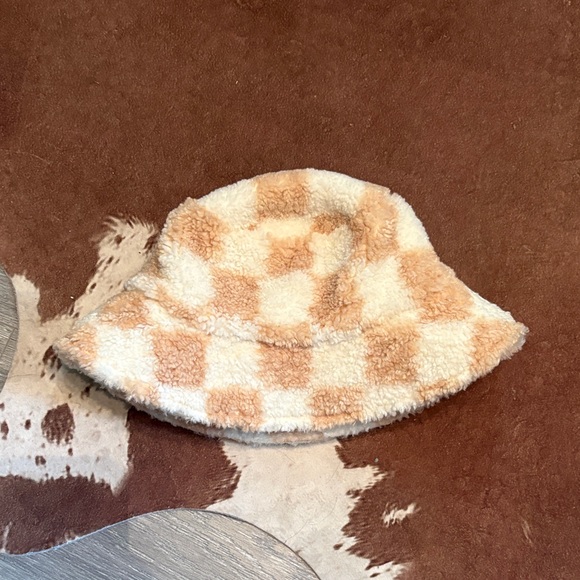 Shiraleah Beige Bucket Hat - Picture 5 of 5